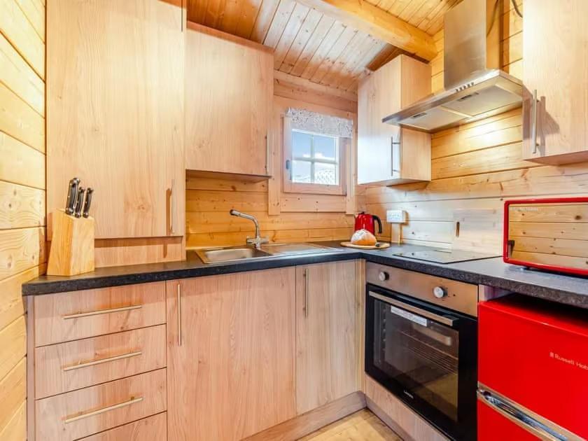 Lochinvar - Clydesdale Log Cabin With Hot Tub แอร์ดรี ภายนอก รูปภาพ