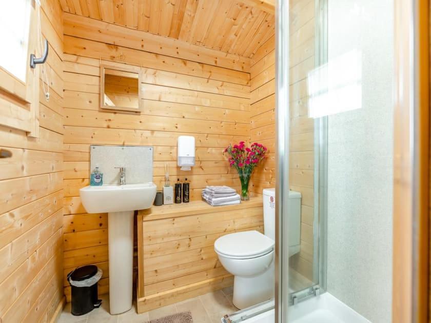Lochinvar - Clydesdale Log Cabin With Hot Tub แอร์ดรี ภายนอก รูปภาพ